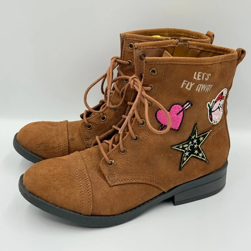 Steve‎ Madden JINCHARGE Girls Tan Faux Suede Patch Combat Boots Size 5 JINC01S7